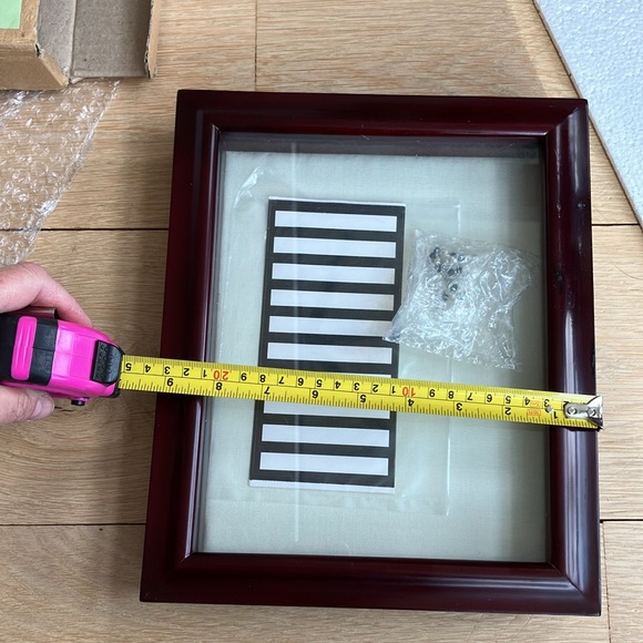 Shadow box display frame - Picture 9 of 15